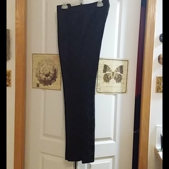 Elie Tahari embossed snake print pants - Picture 2 of 6